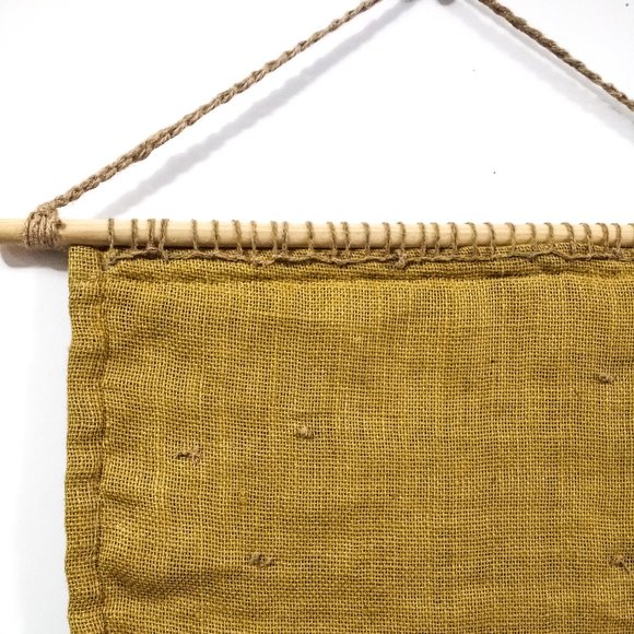 Wall fiber art macramé knit recycled handmade sweater vintage - Picture 5 of 9